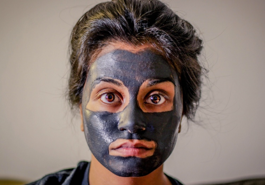 Calamine lotion for acne treatment